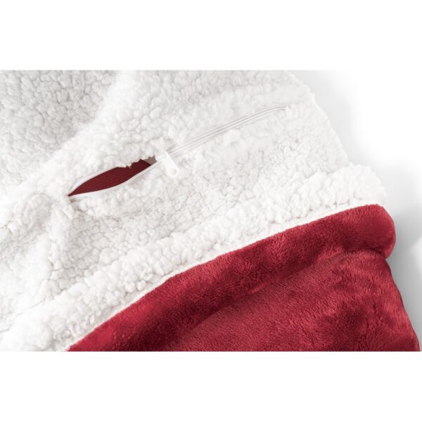 HEIDEN. Wendbare Fleecedecke (190 g/m²) mit Satinband und personalisierter Karte